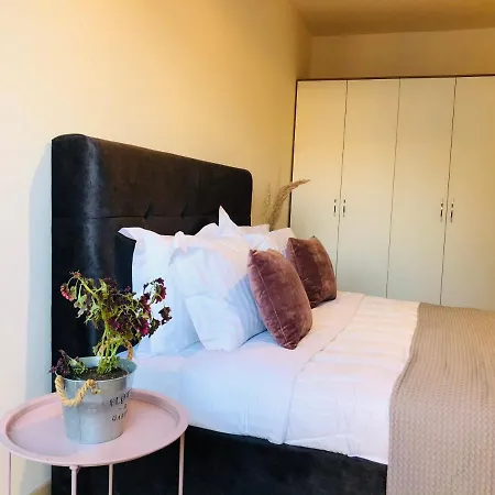 Appartement Lozha 1516 - Choose Balkans Tirana