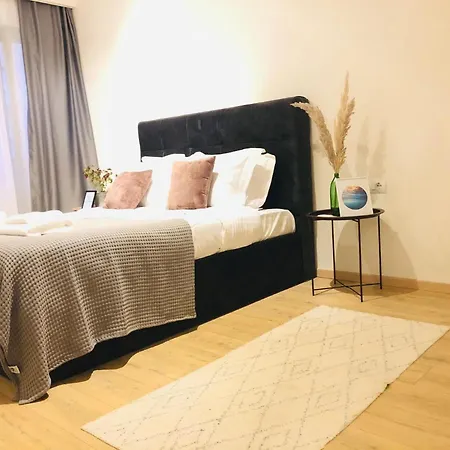 Appartement Lozha 1516 - Choose Balkans Tirana